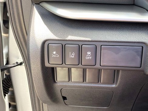 New 2024 Mitsubishi Eclipse Cross LE image 16