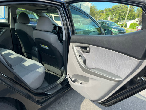 Used 2013 Hyundai Elantra GLS w/ Preferred Pkg image 21