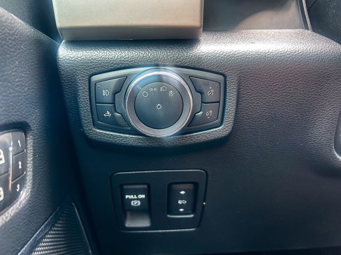 Used 2020 Ford F150 Lariat image 20