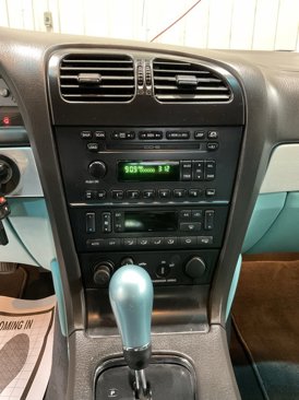 Used 2002 Ford Thunderbird image 14
