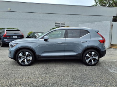 Certified 2023 Volvo XC40 B5 Plus w/ Driver Assist Package image 35