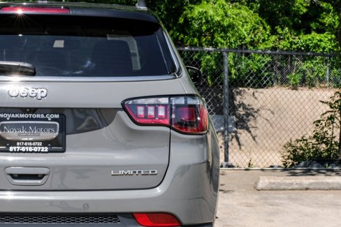 Used 2022 Jeep Compass Limited image 58