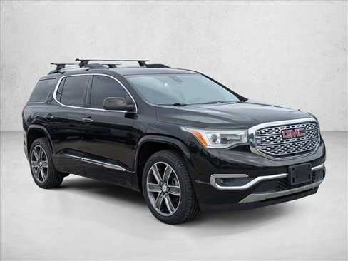 Used 2017 GMC Acadia Denali w/ Technology Package image 3