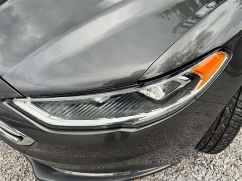 Used 2018 Ford Fusion Titanium image 15