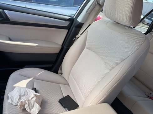 Used 2016 Subaru Outback 2.5i Premium image 9