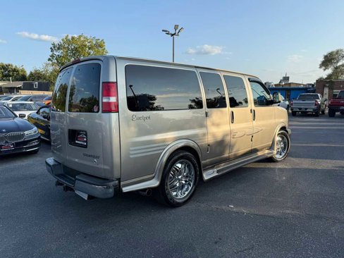 Used 2003 Chevrolet Express 1500 AWD w/ Preferred Equipment Group 4 image 5