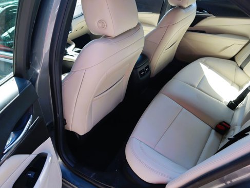 Used 2021 Cadillac CT4 Luxury w/ Sun And Sound Package image 9