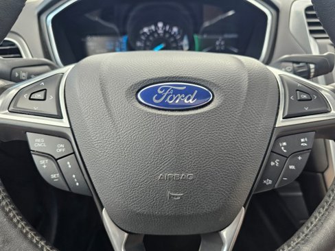 Used 2016 Ford Fusion Energi Titanium w/ Driver Assist Package image 29