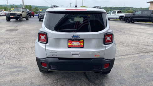 Used 2020 Jeep Renegade Limited w/ UConnect 8.4 Nav Group image 6
