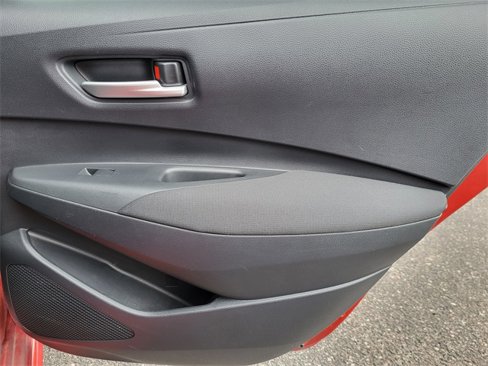 Used 2020 Toyota Corolla LE image 27