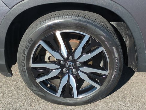 Used 2019 Honda Pilot Touring image 13