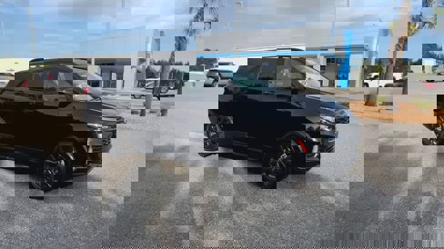 Used 2024 Chevrolet Equinox RS image 2