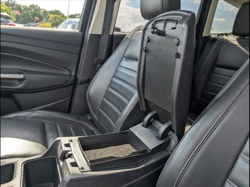 Used 2019 Ford Escape SEL image 19