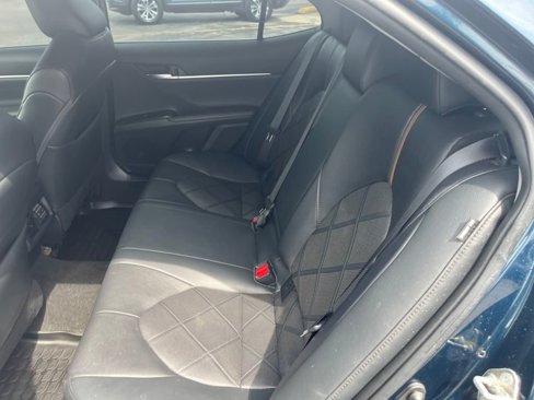 Used 2019 Toyota Camry XLE image 22