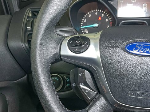 Used 2016 Ford Escape SE w/ SE Leather Comfort Package image 34