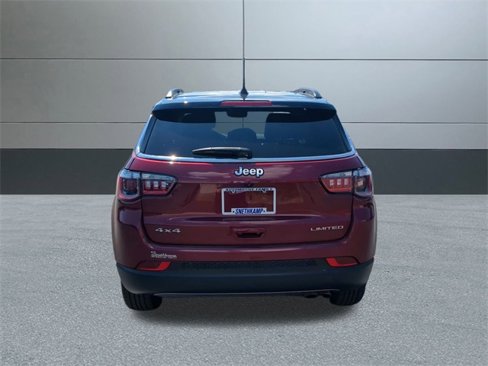 Used 2022 Jeep Compass Limited image 5