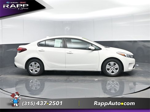 Used 2017 Kia Forte LX image 3