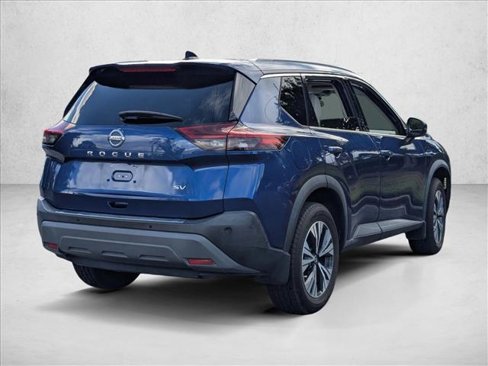Used 2021 Nissan Rogue SV w/ Premium Package image 5