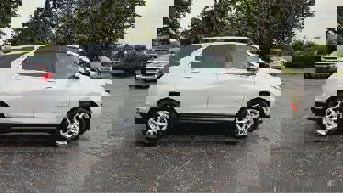 Used 2022 Chevrolet Equinox LT image 51