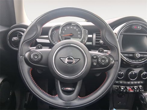 Used 2019 MINI Cooper S image 12