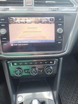 Used 2020 Volkswagen Tiguan SE image 4