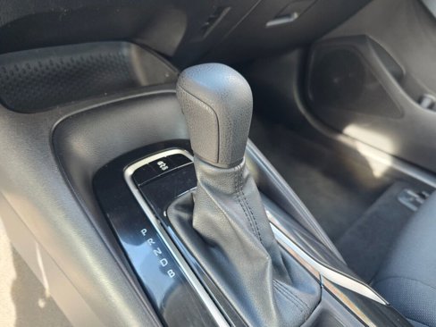 Used 2021 Toyota Corolla LE image 26