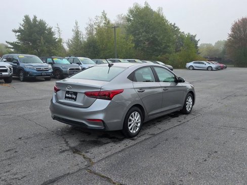 Used 2021 Hyundai Accent SEL image 8