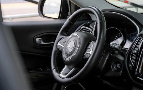 Used 2021 Jeep Compass Limited image 23