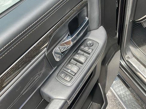 Used 2015 RAM 1500 Limited image 28
