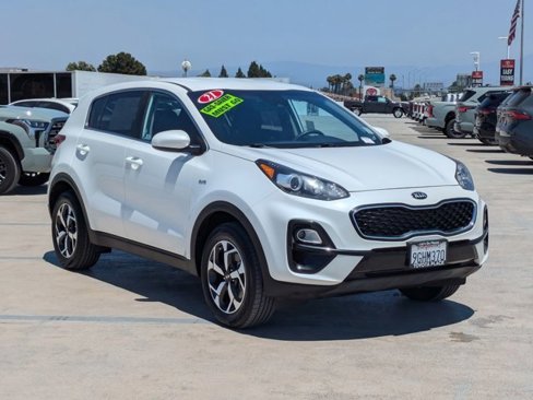 Used 2021 Kia Sportage LX image 3