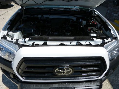 Used 2021 Toyota Tacoma SR image 9