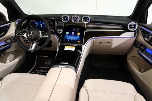 New 2025 Mercedes-Benz GLC 300 4MATIC image 8
