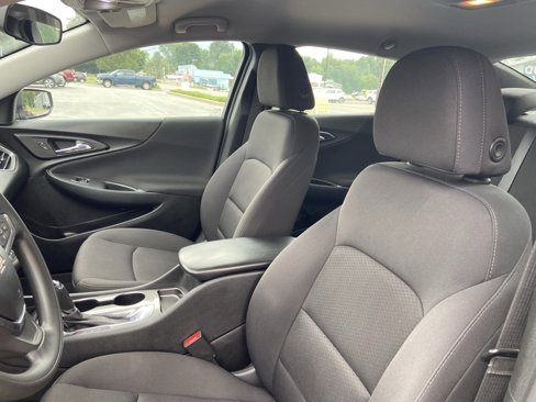 Used 2020 Chevrolet Malibu LS image 9