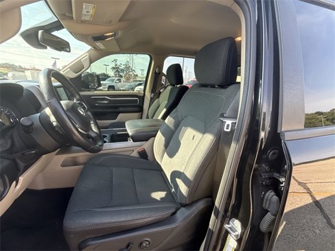 Used 2019 RAM 1500 Big Horn image 18
