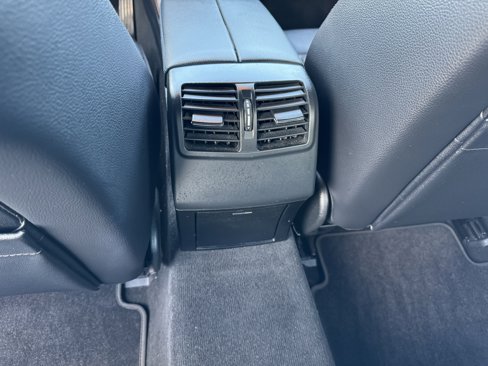 Used 2011 Mercedes-Benz E 350 Sedan image 35