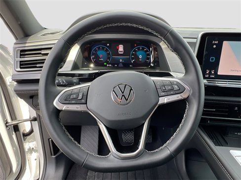 New 2025 Volkswagen Atlas Cross Sport SE image 11