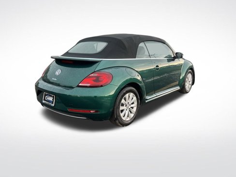 Used 2018 Volkswagen Beetle 2.0T S image 3