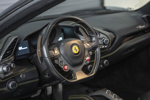 Used 2018 Ferrari 488 Spider image 30