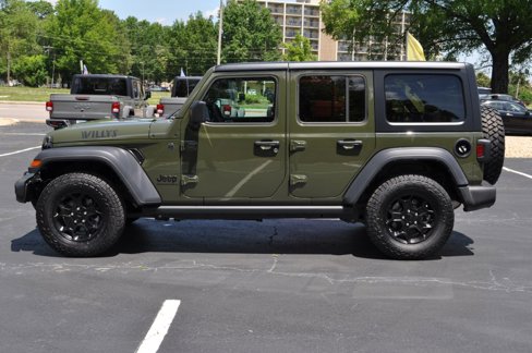 Used 2023 Jeep Wrangler Unlimited Sport image 2