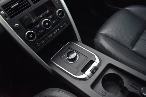 Used 2017 Land Rover Discovery Sport HSE image 22