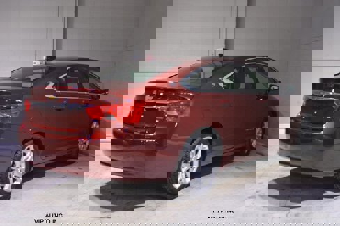 Used 2017 Chevrolet Impala LT image 4
