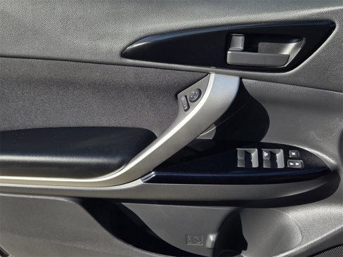 New 2025 Mitsubishi Eclipse Cross LE image 18