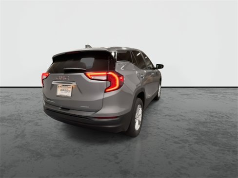 Used 2024 GMC Terrain SLE image 8