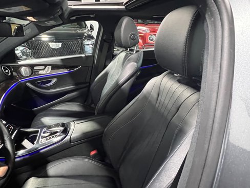 Used 2017 Mercedes-Benz E 300 4MATIC image 25