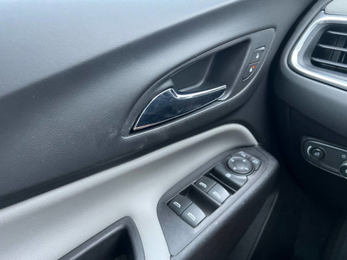 Used 2018 Chevrolet Equinox LS w/ LPO, Cargo Package image 16