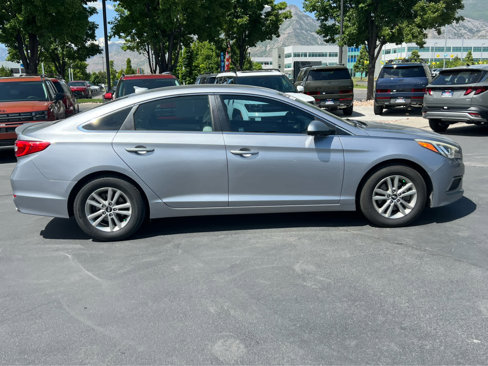 Used 2016 Hyundai Sonata SE w/ Cargo Package image 6