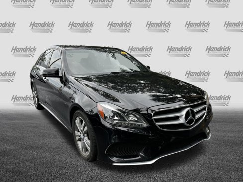Used 2015 Mercedes-Benz E 250 BlueTEC Sedan image 2