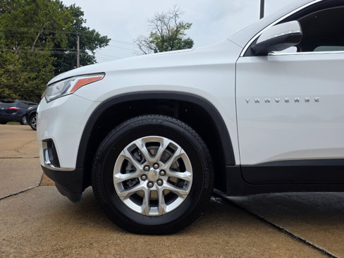 Used 2021 Chevrolet Traverse LT w/ LPO, Cargo Package image 30