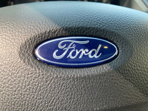 Used 2017 Ford Escape SE w/ SE Sport Appearance Package image 29