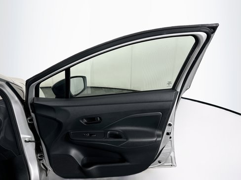 Used 2024 Nissan Versa S image 29